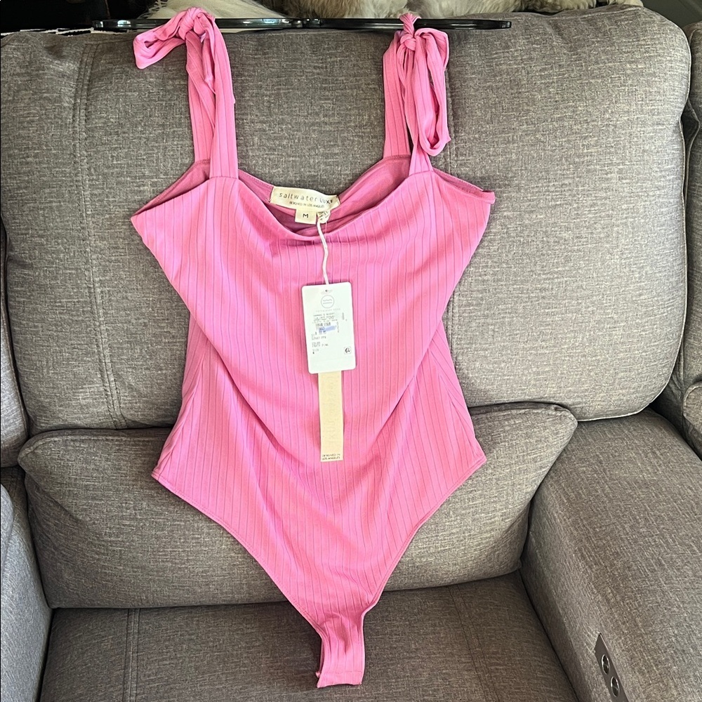 Saltwater LUXE Pink Ribbed Bodysuit Size M NWT